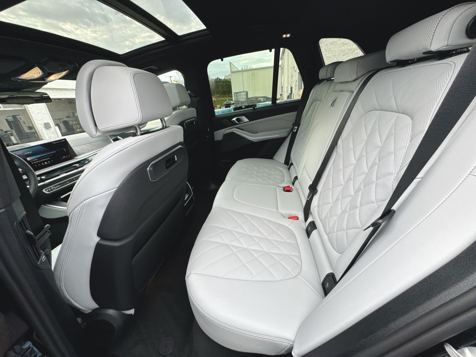 New 2026 BMW X5 xDrive50e AWD/4WD image 25
