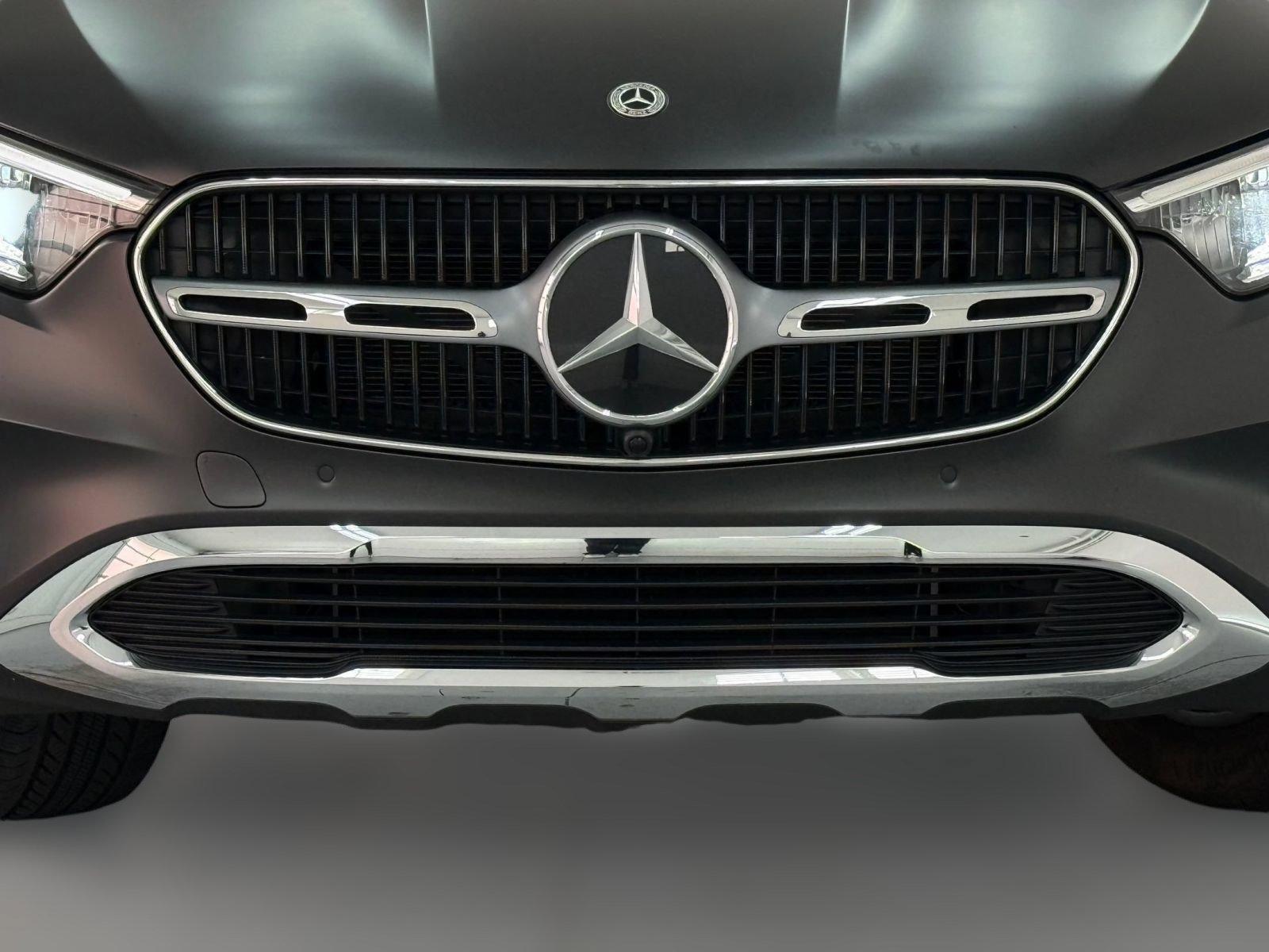 Used 2025 Mercedes-Benz GLC 350e 4MATIC image 23