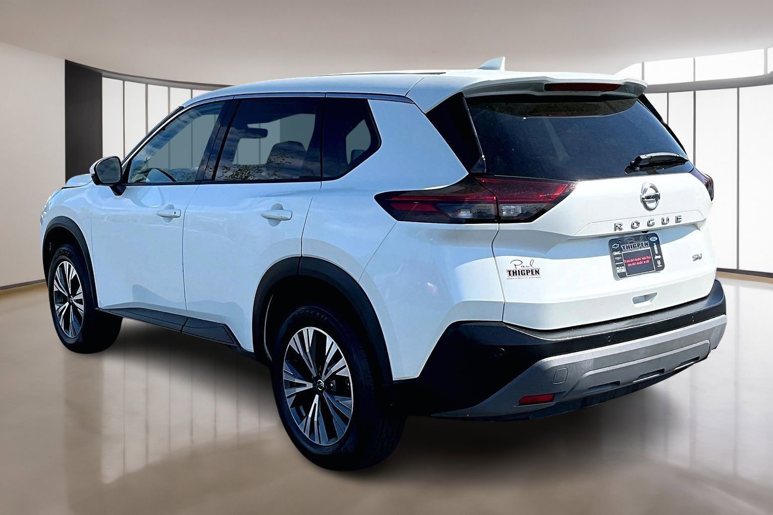 Used 2021 Nissan Rogue SV image 4