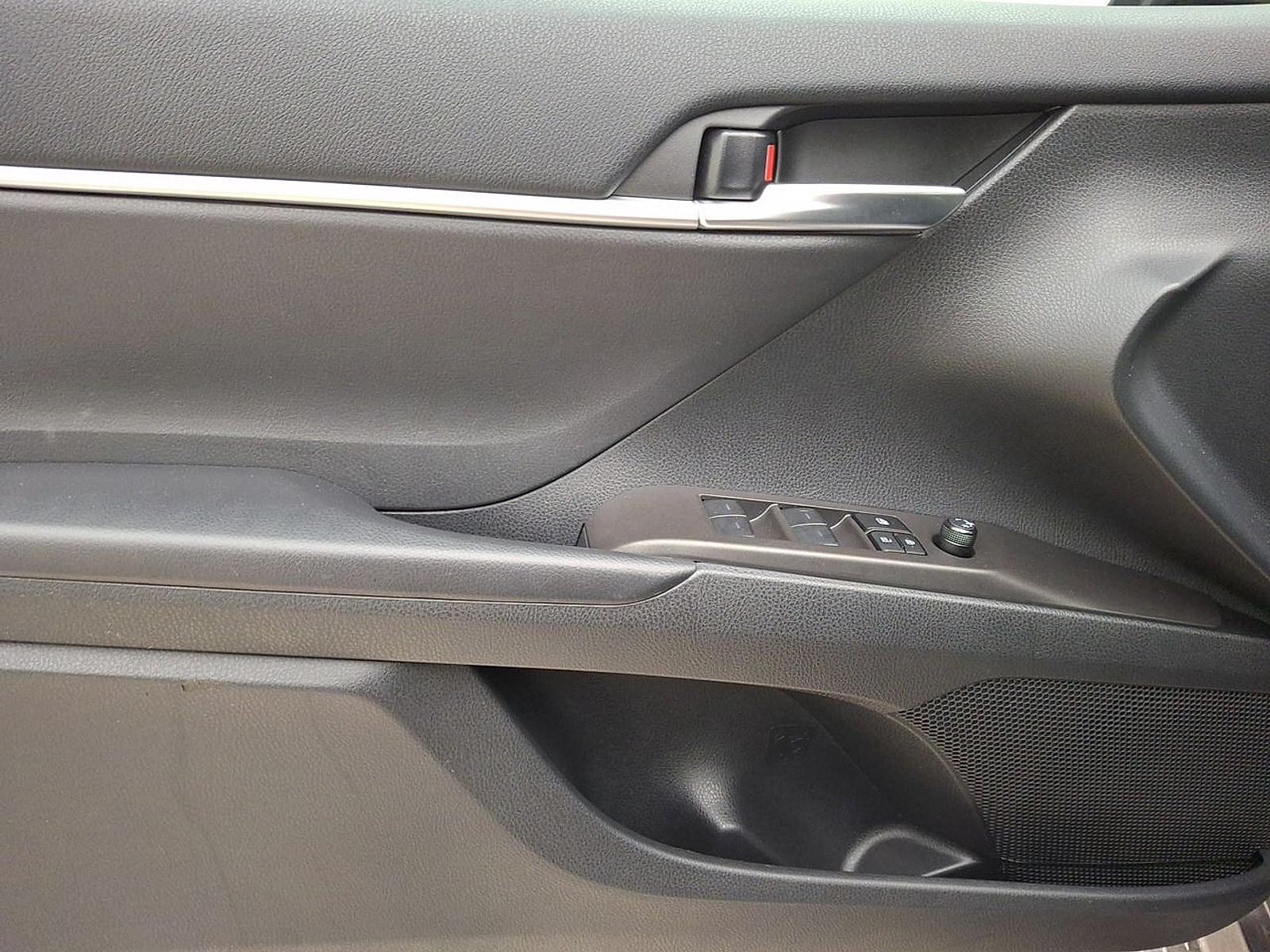 Certified 2023 Toyota Camry LE FWD image 14