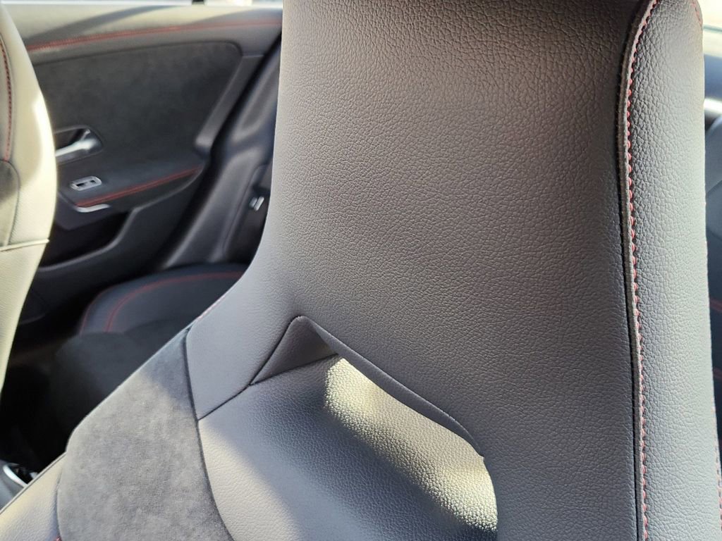 New 2025 Mercedes-Benz CLA 250 4MATIC image 14