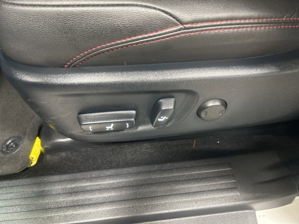 Used 2024 Toyota 4Runner TRD Off-Road Premium image 11