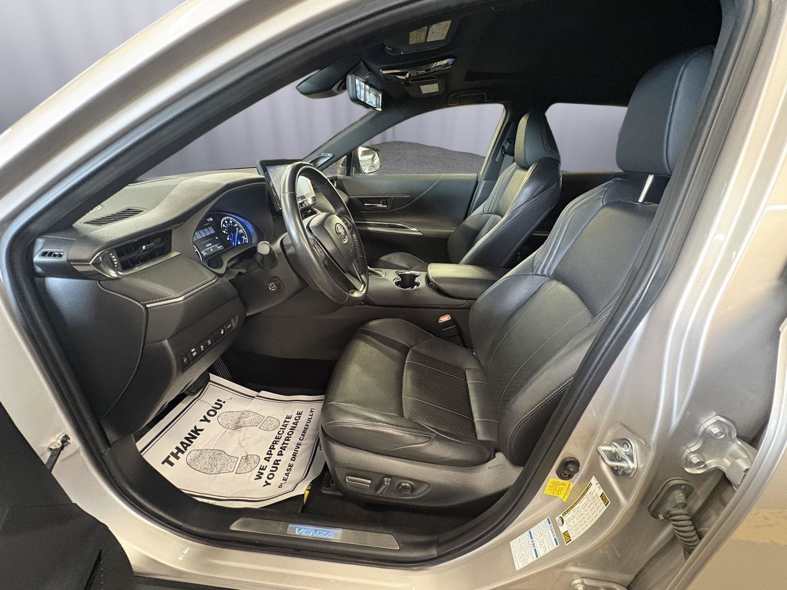 Used 2021 Toyota Venza Limited w/ Advanced Technology Package AWD/4WD image 26