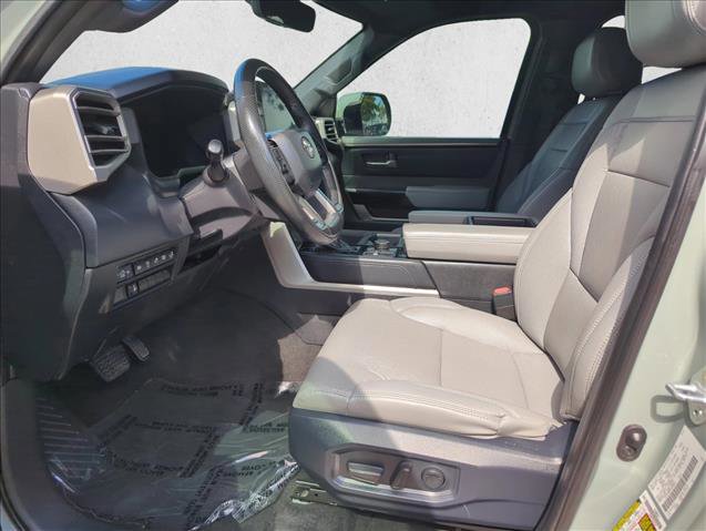 Used 2025 Toyota Tundra Limited AWD/4WD image 13