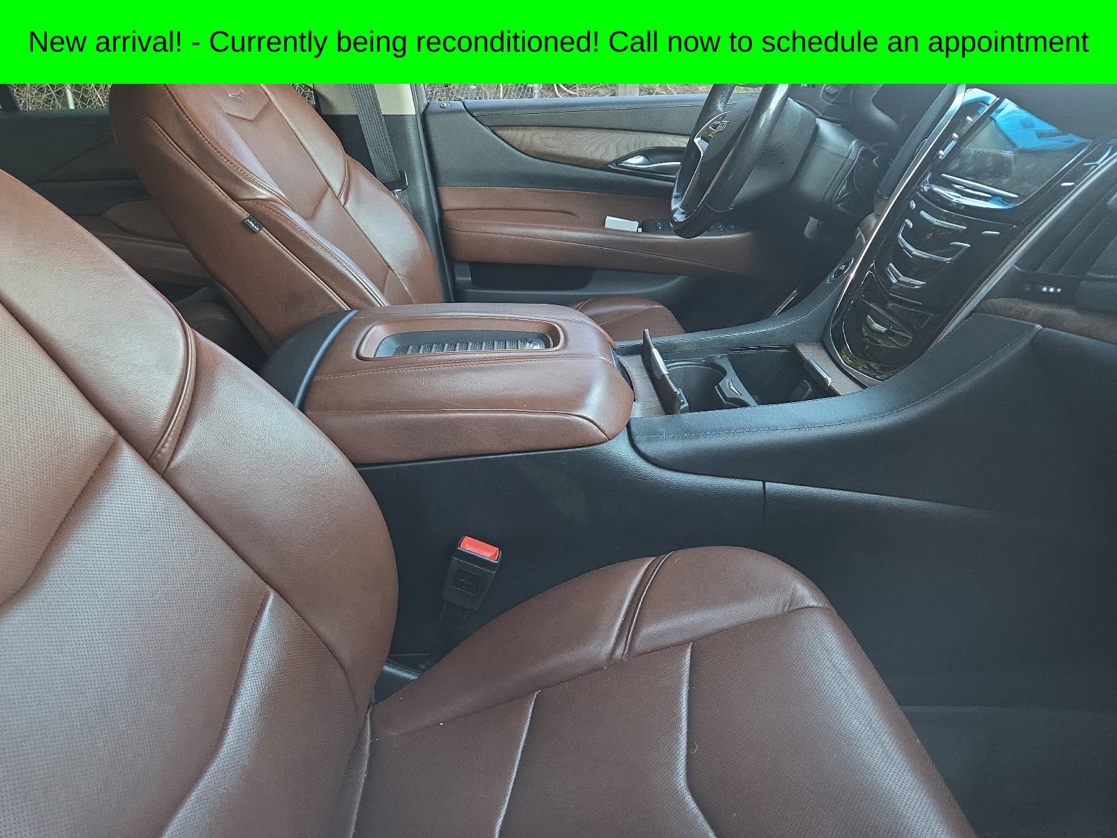 Used 2019 Cadillac Escalade ESV Luxury AWD/4WD image 10