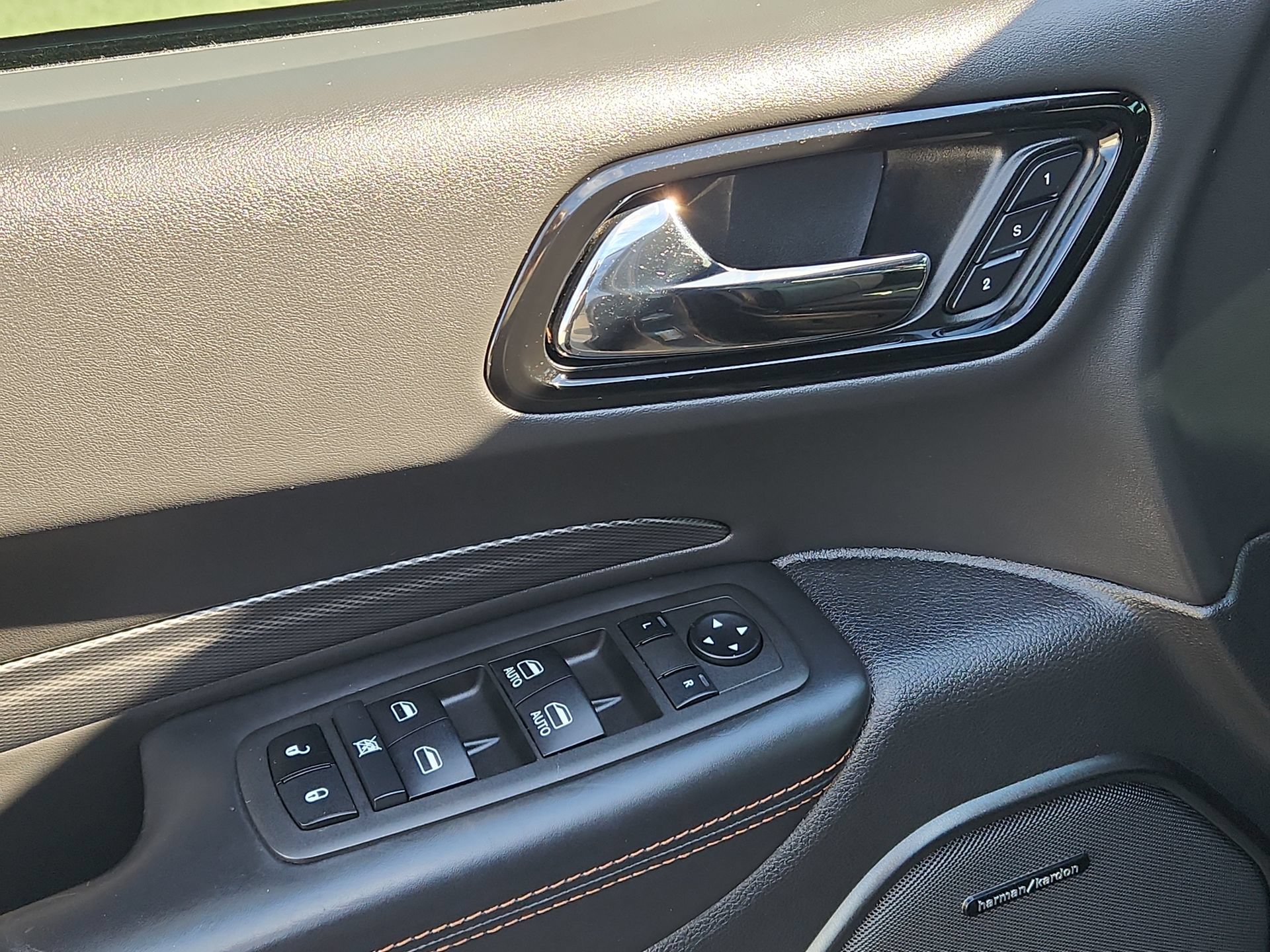 Certified 2022 Dodge Durango R/T AWD/4WD image 15