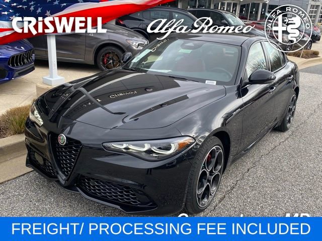 New 2025 Alfa Romeo Giulia AWD image 2
