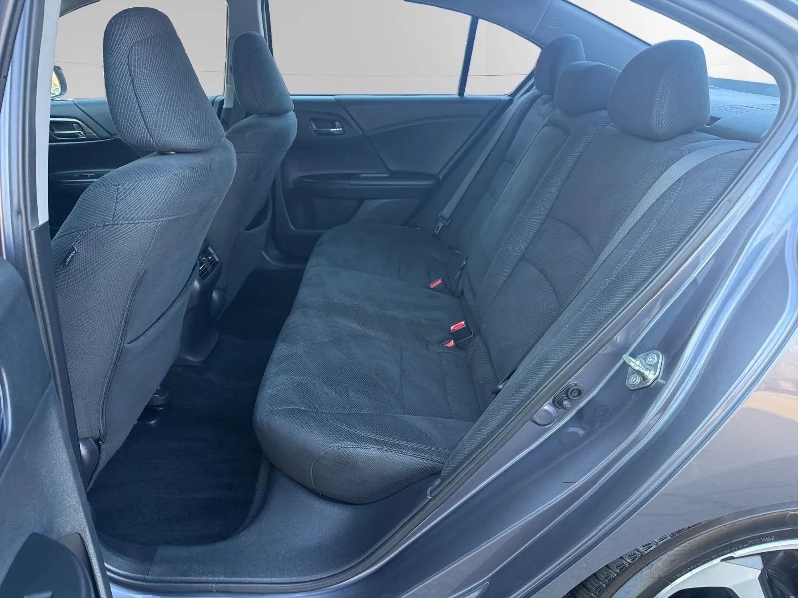 Used 2016 Honda Accord EX image 17