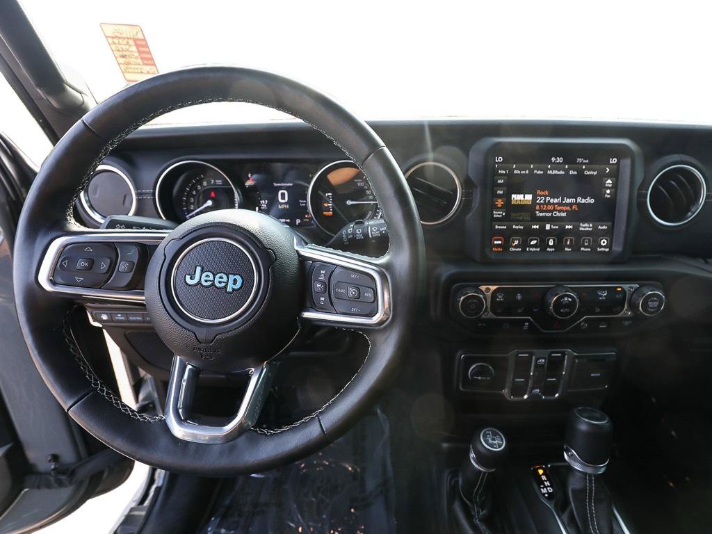 Used 2022 Jeep Wrangler Unlimited Sahara w/ Cold Weather Group AWD/4WD image 14
