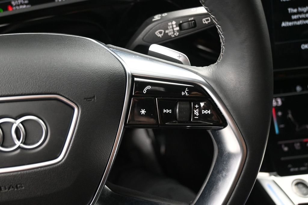 Used 2024 Audi Q8 e-tron Prestige w/ Prestige Package image 23