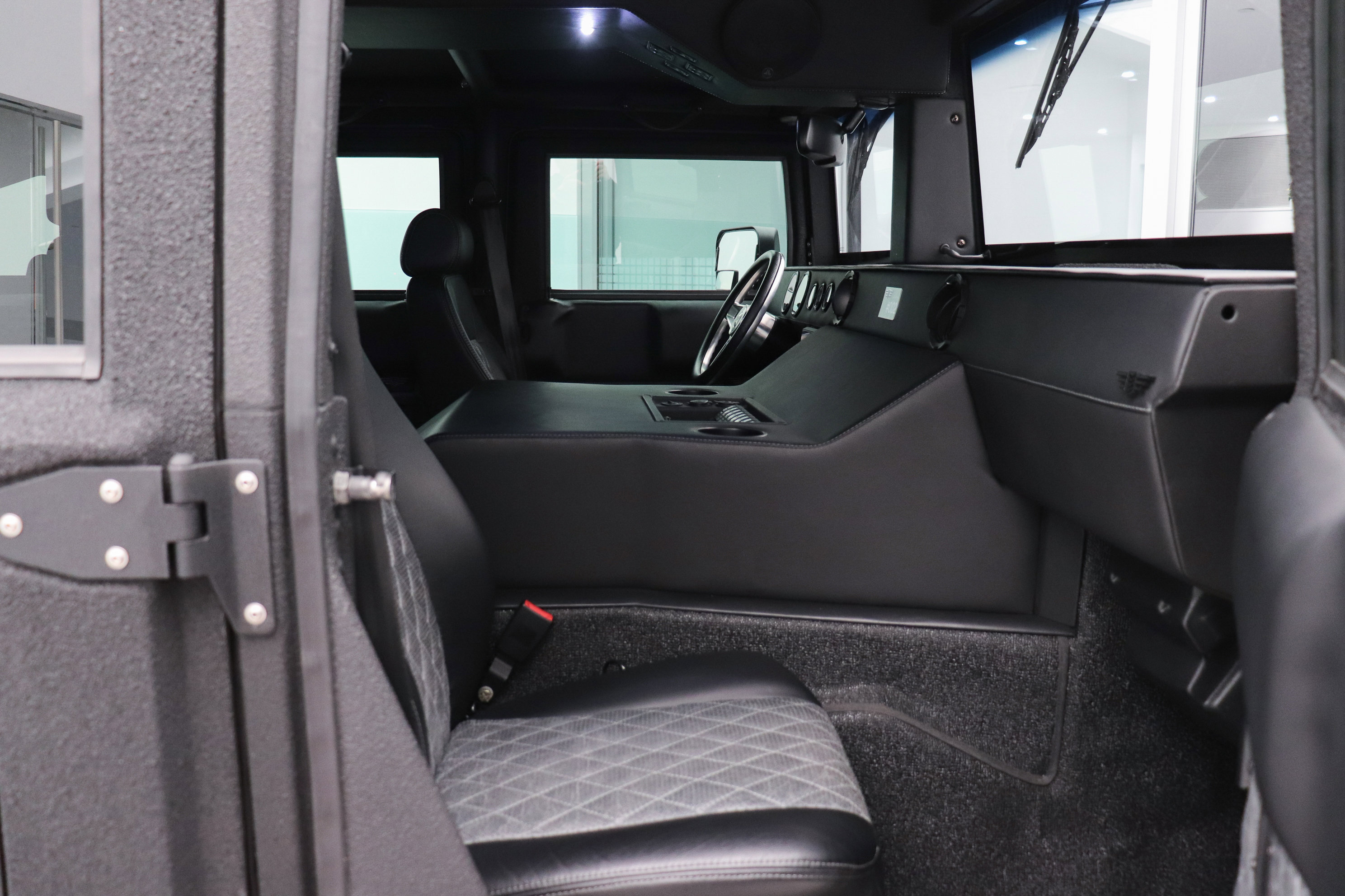 Used 1995 HUMMER H1 4-Door Wagon image 10