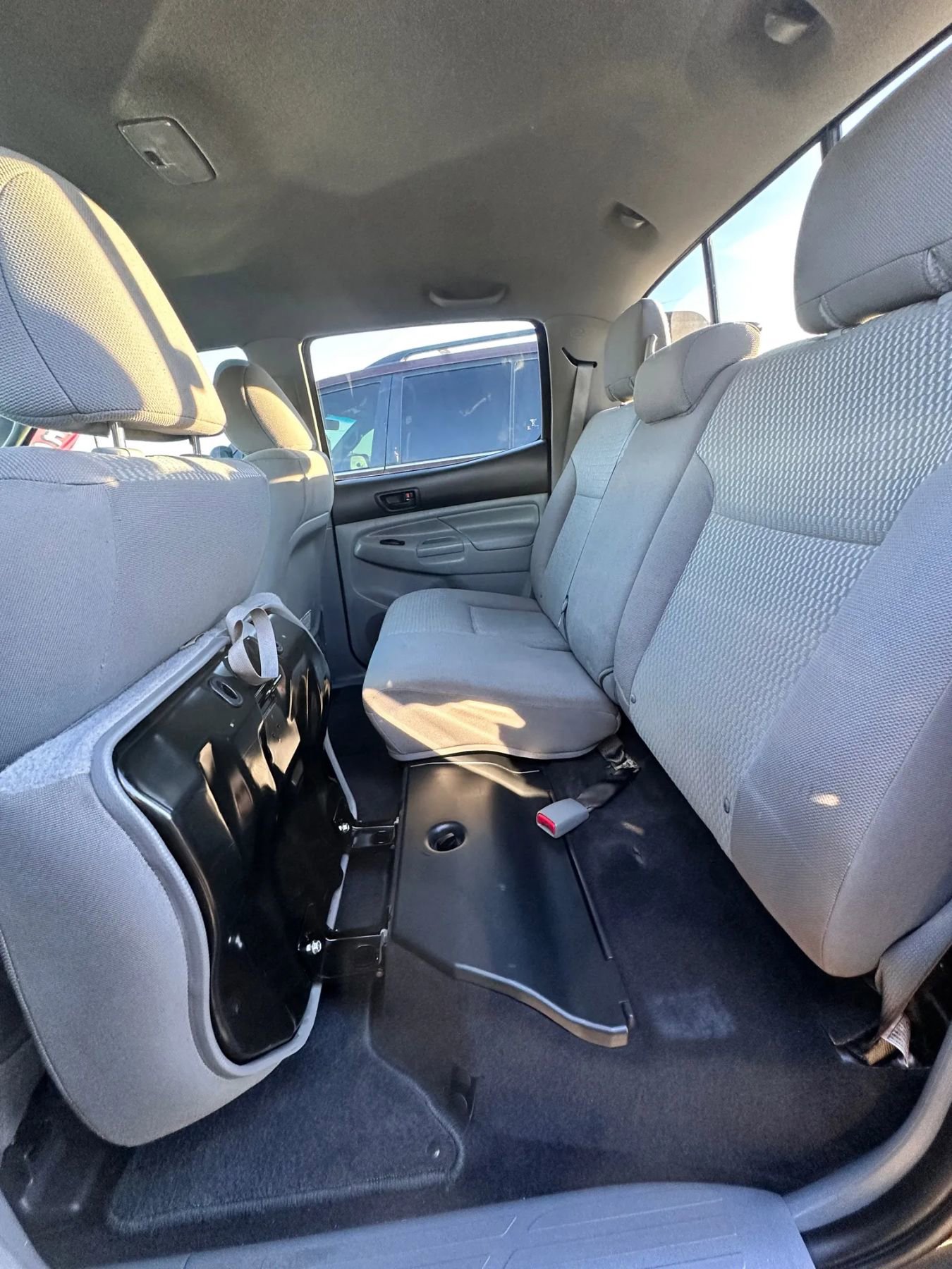 Used 2012 Toyota Tacoma PreRunner w/ SR5 Pkg image 16