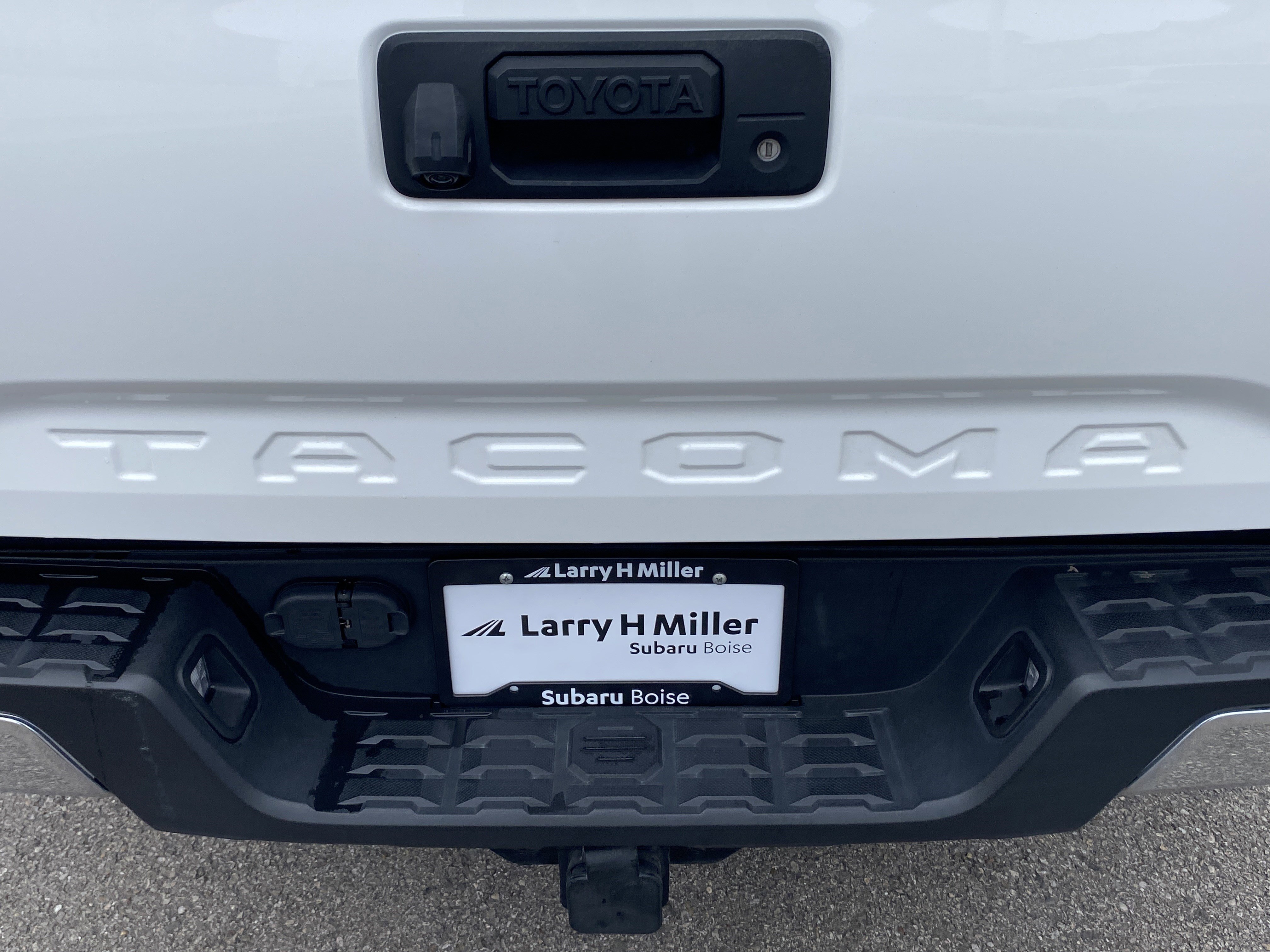 Used 2023 Toyota Tacoma TRD Off-Road image 25