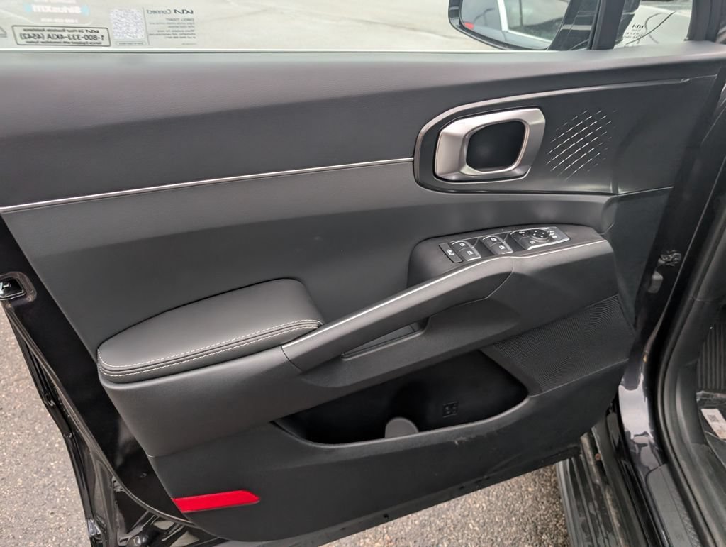 New 2026 Kia Sorento S w/ S Panoramic Sunroof Package AWD/4WD image 13