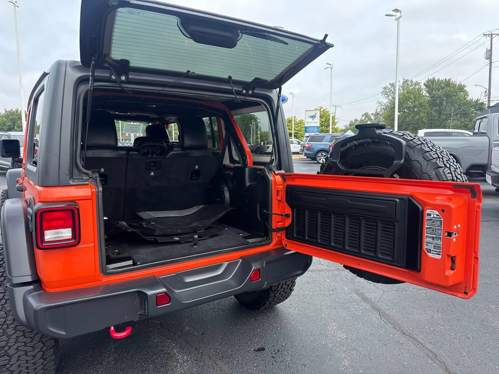 Used 2019 Jeep Wrangler Unlimited Rubicon AWD/4WD image 13