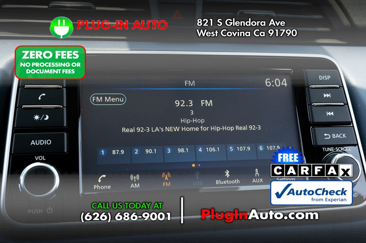 Used 2024 Nissan Versa SV w/ Trunk Package FWD image 21