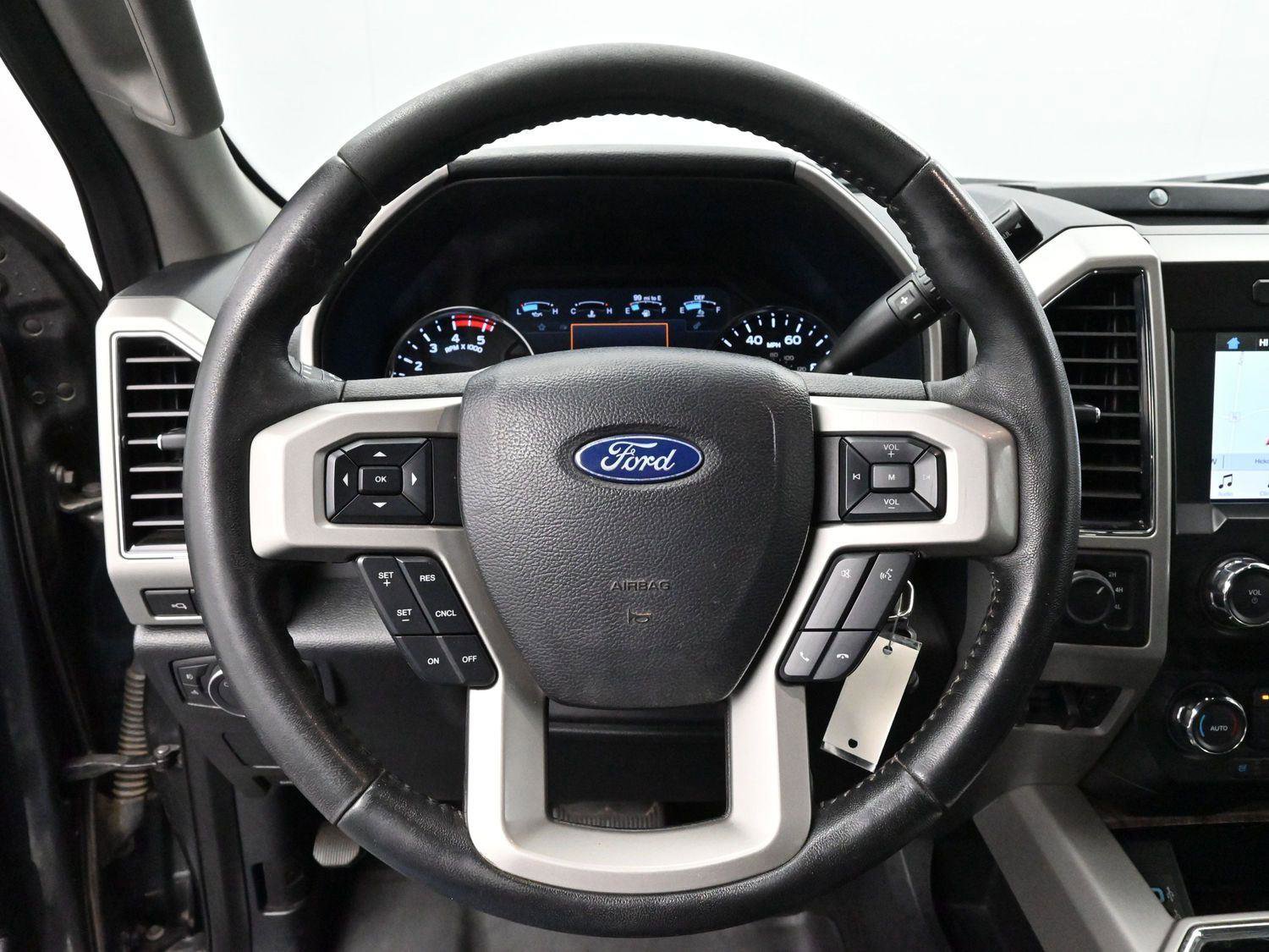 Used 2019 Ford F250 Lariat w/ Chrome Package image 15