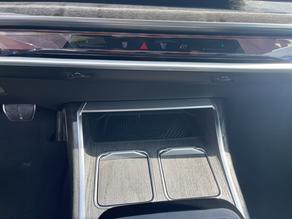 Used 2024 BMW 740i xDrive image 23