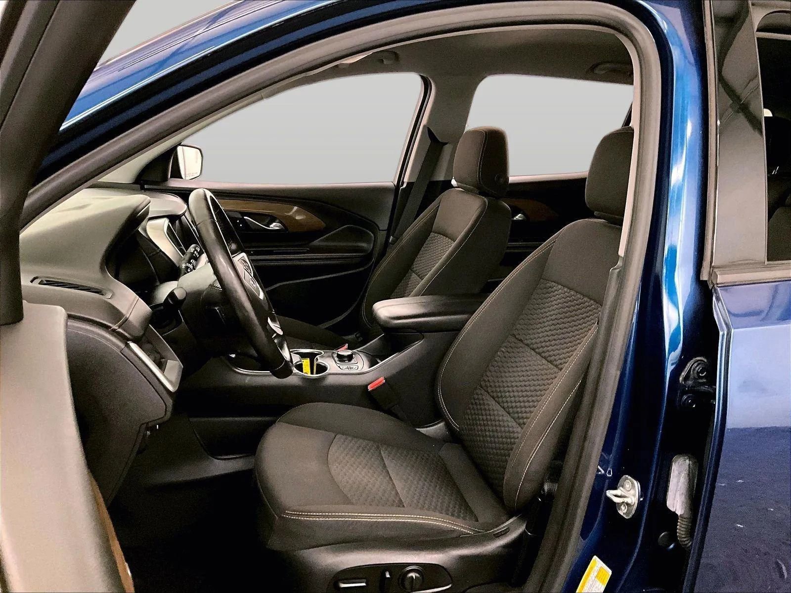 Used 2019 GMC Terrain SLE w/ Driver Convenience Package image 24