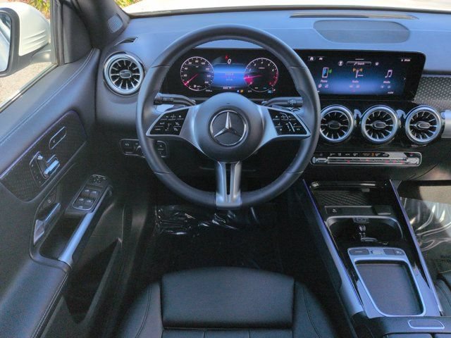 Certified 2024 Mercedes-Benz GLB 250 4MATIC image 16