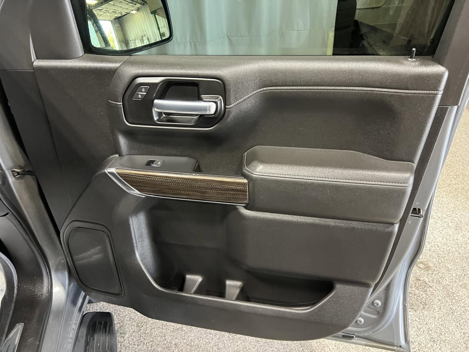 Used 2021 Chevrolet Silverado 1500 LT AWD/4WD image 22