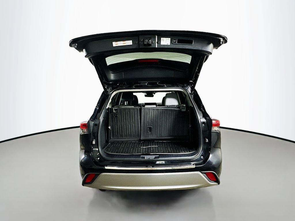 Used 2022 Toyota Highlander Platinum image 36