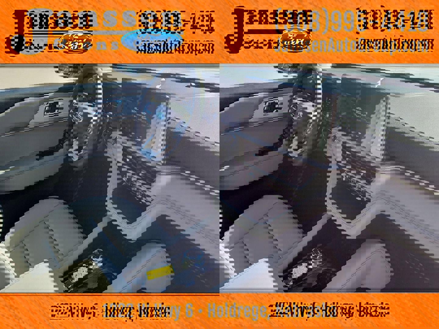 New 2026 Ford Explorer Active w/ Active Comfort Package image 8