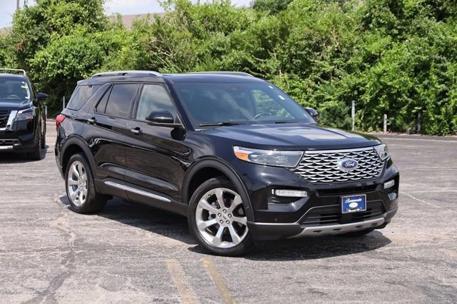 Used 2020 Ford Explorer Platinum AWD/4WD image 2