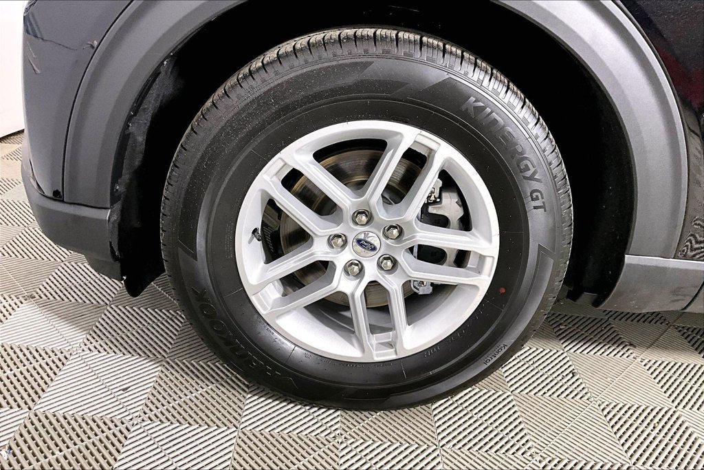 New 2026 Ford Explorer Active w/ Active Comfort Package RWD image 11
