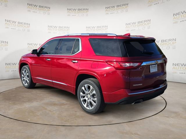 Used 2021 Chevrolet Traverse Premier FWD image 3