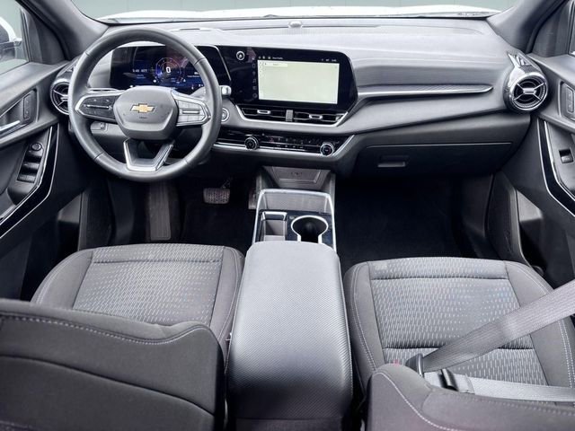 Used 2025 Chevrolet Equinox LT image 30