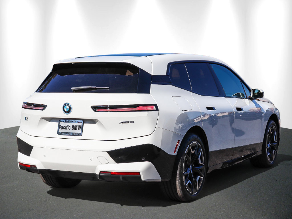 Certified 2024 BMW iX xDrive50 w/ Sport Package AWD/4WD image 6