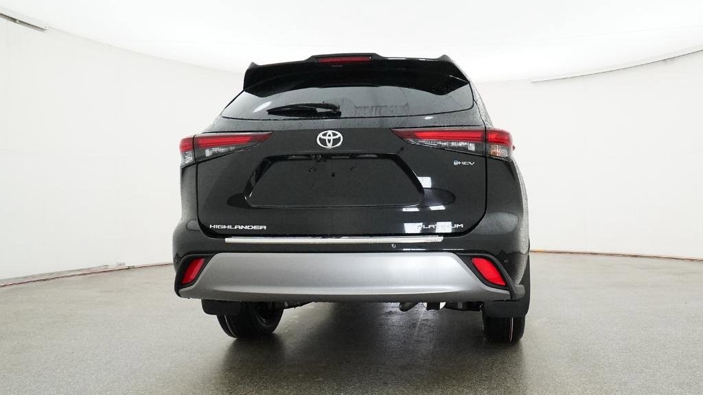 New 2026 Toyota Highlander Platinum AWD/4WD image 12