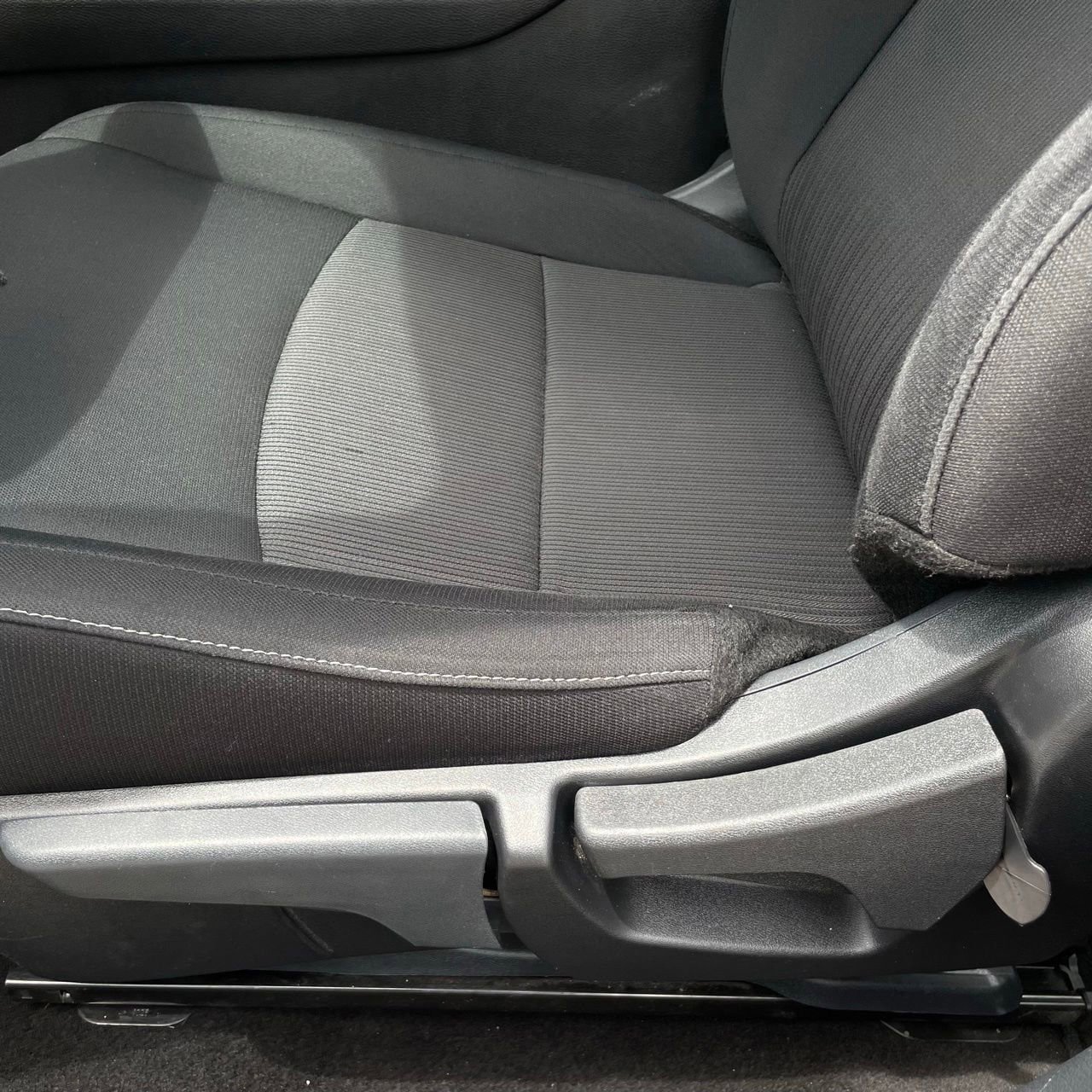 Used 2024 Nissan Sentra SV FWD image 23
