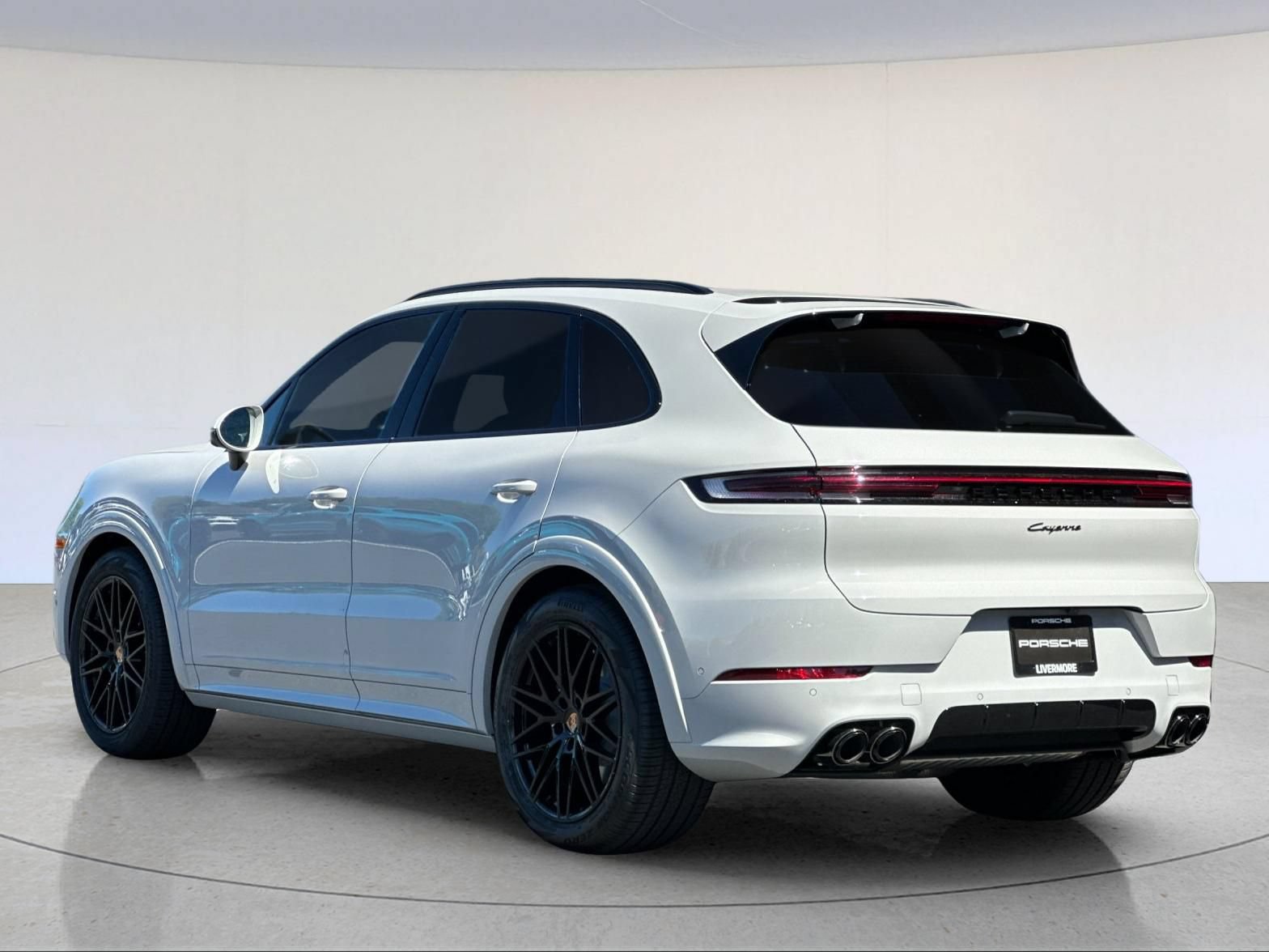 New 2026 Porsche Cayenne AWD/4WD image 3