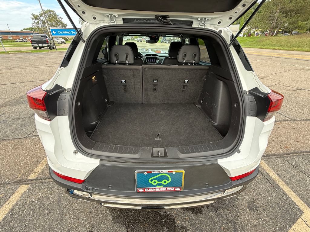 Used 2023 Chevrolet TrailBlazer ACTIV w/ Convenience Package AWD/4WD image 5