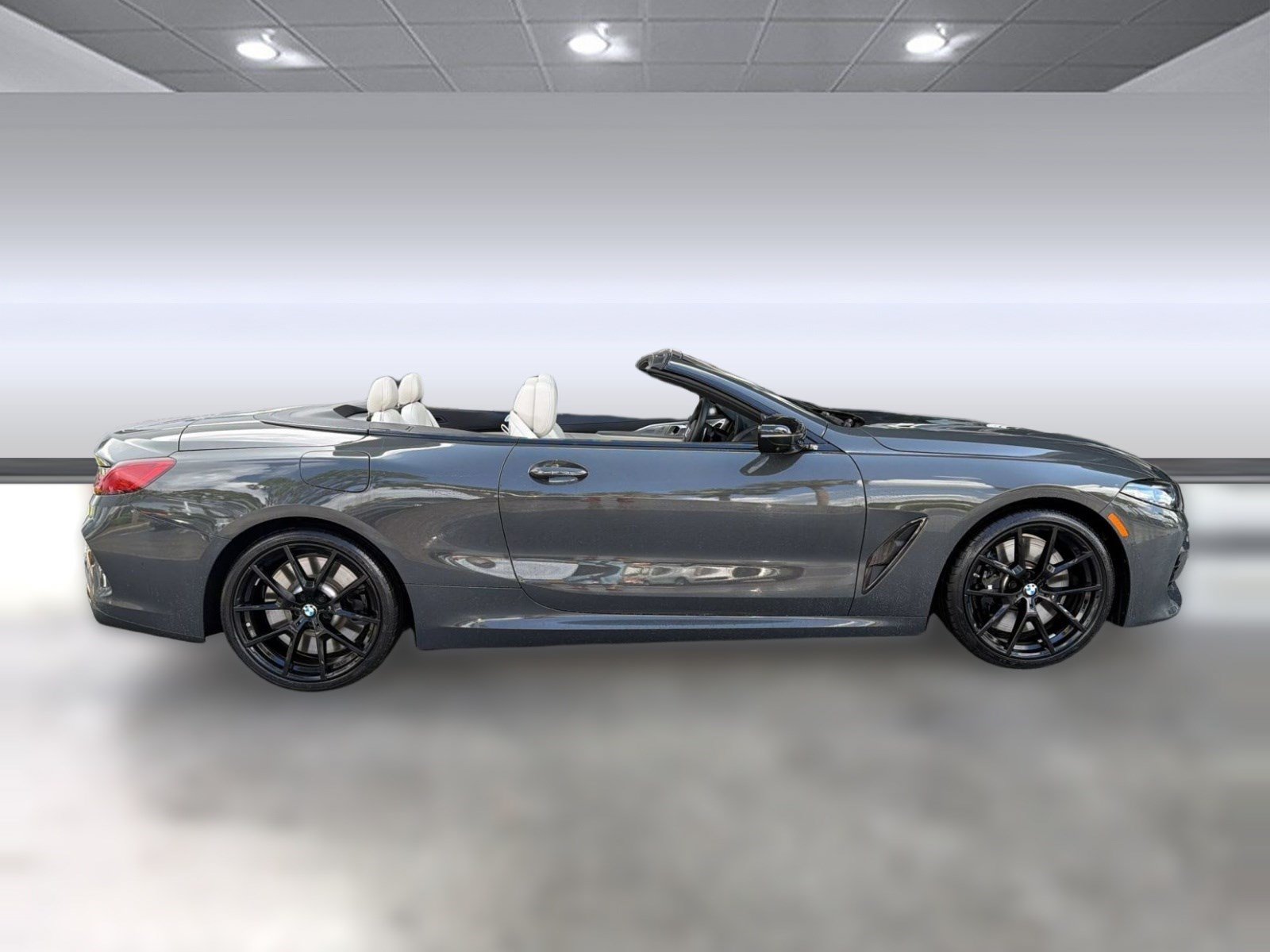 Used 2026 BMW M850i xDrive Convertible AWD/4WD image 8