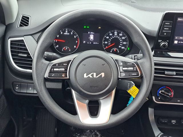 Used 2023 Kia Seltos LX image 23