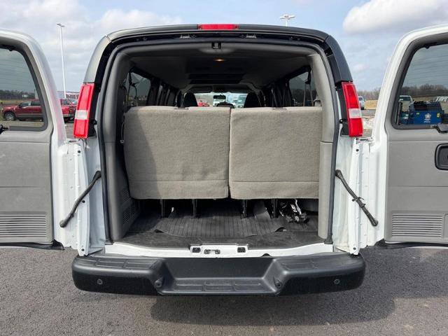 Used 2022 Chevrolet Express 3500 LS RWD image 7