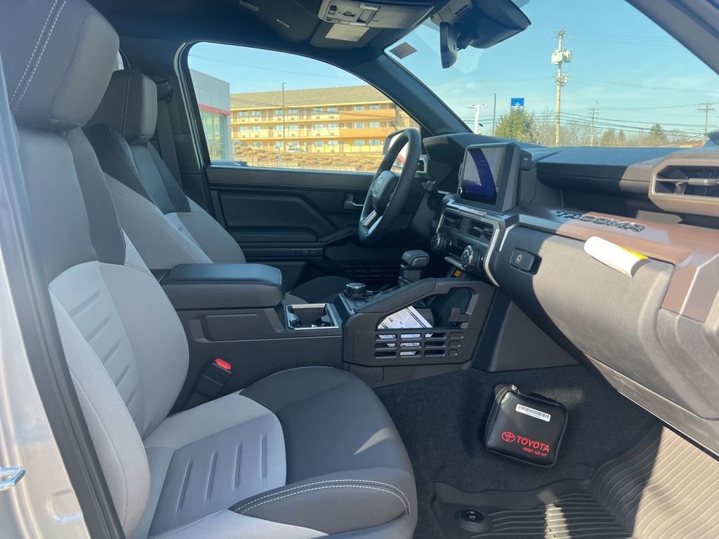 New 2025 Toyota Tacoma TRD Sport image 5