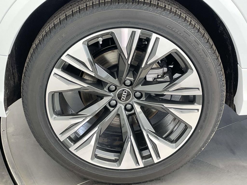 New 2026 Audi Q8 Premium Plus AWD/4WD image 13