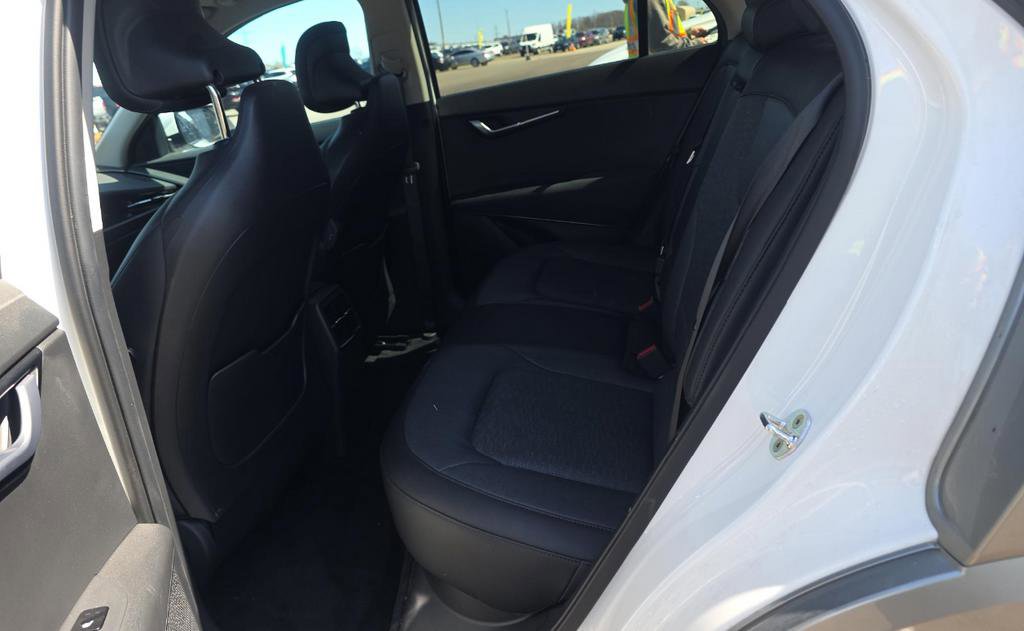 Certified 2023 Kia Niro Wave w/ Wave Preserve Package FWD image 14