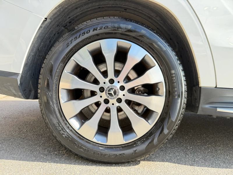 Used 2018 Mercedes-Benz GLS 450 4MATIC image 39