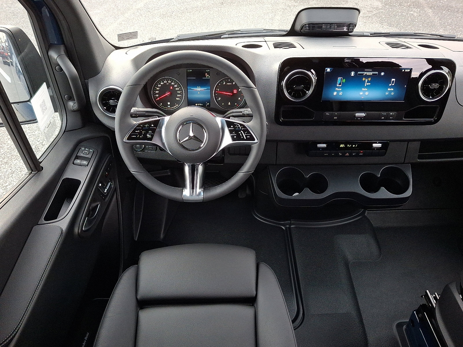 New 2026 Mercedes-Benz Sprinter 2500 image 10