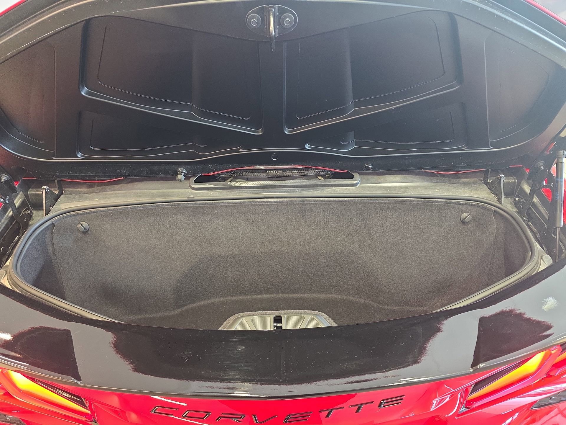 Used 2020 Chevrolet Corvette Stingray Preferred Conv w/ 2LT Preferred Equipment Group RWD image 11