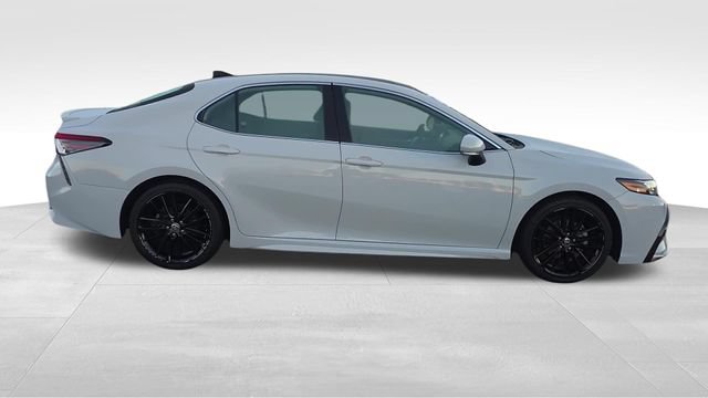 Used 2022 Toyota Camry XSE FWD image 10