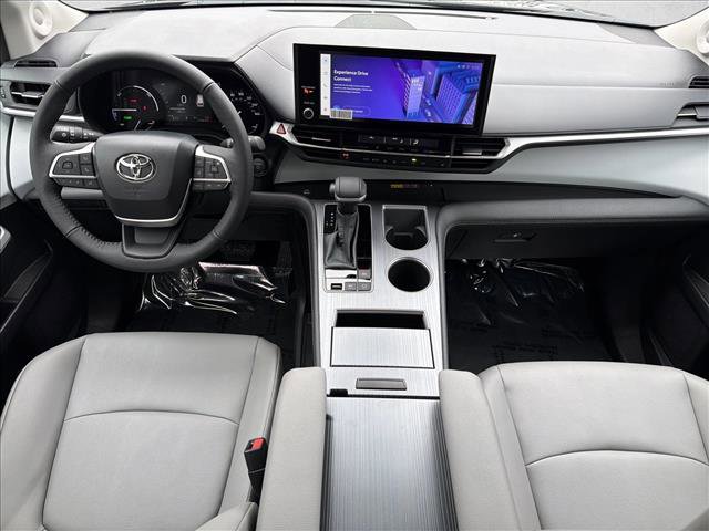 New 2026 Toyota Sienna XLE image 22