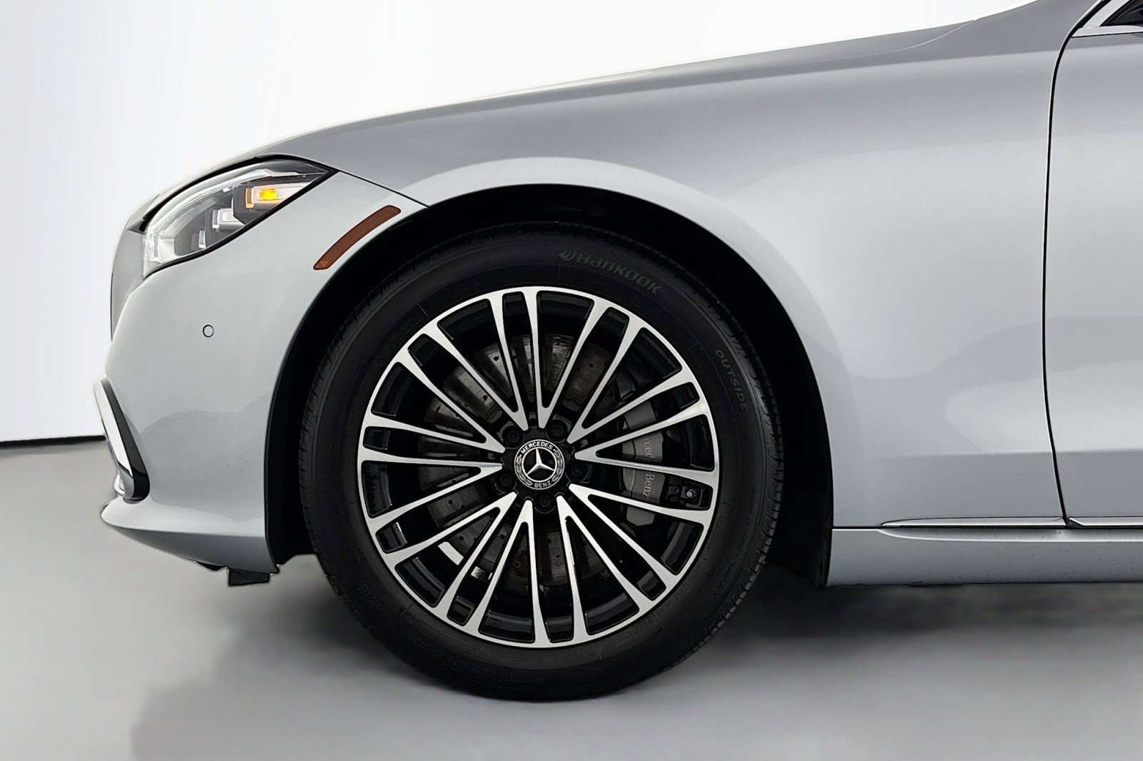 Certified 2023 Mercedes-Benz S 580e 4MATIC Sedan image 11