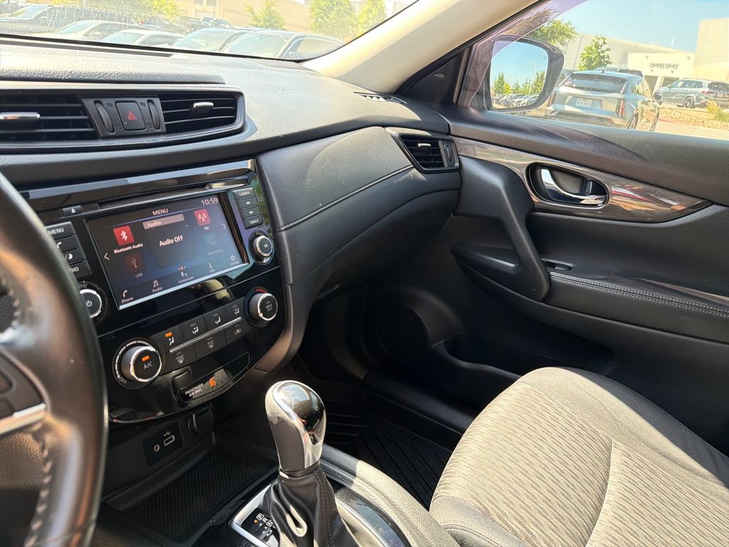 Used 2018 Nissan Rogue S w/ S Value Package FWD image 25