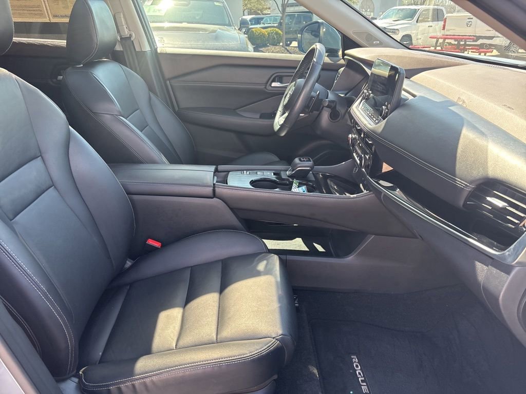 Used 2022 Nissan Rogue SL w/ SL Premium Package image 53